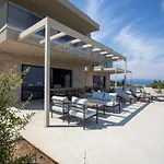 The Quiet Pearl Villa, By Halkidiki