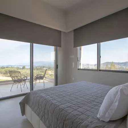 The Quiet Pearl Villa, By Halkidiki