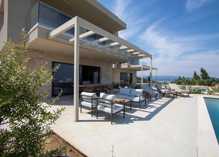The Quiet Pearl Villa, By Halkidiki